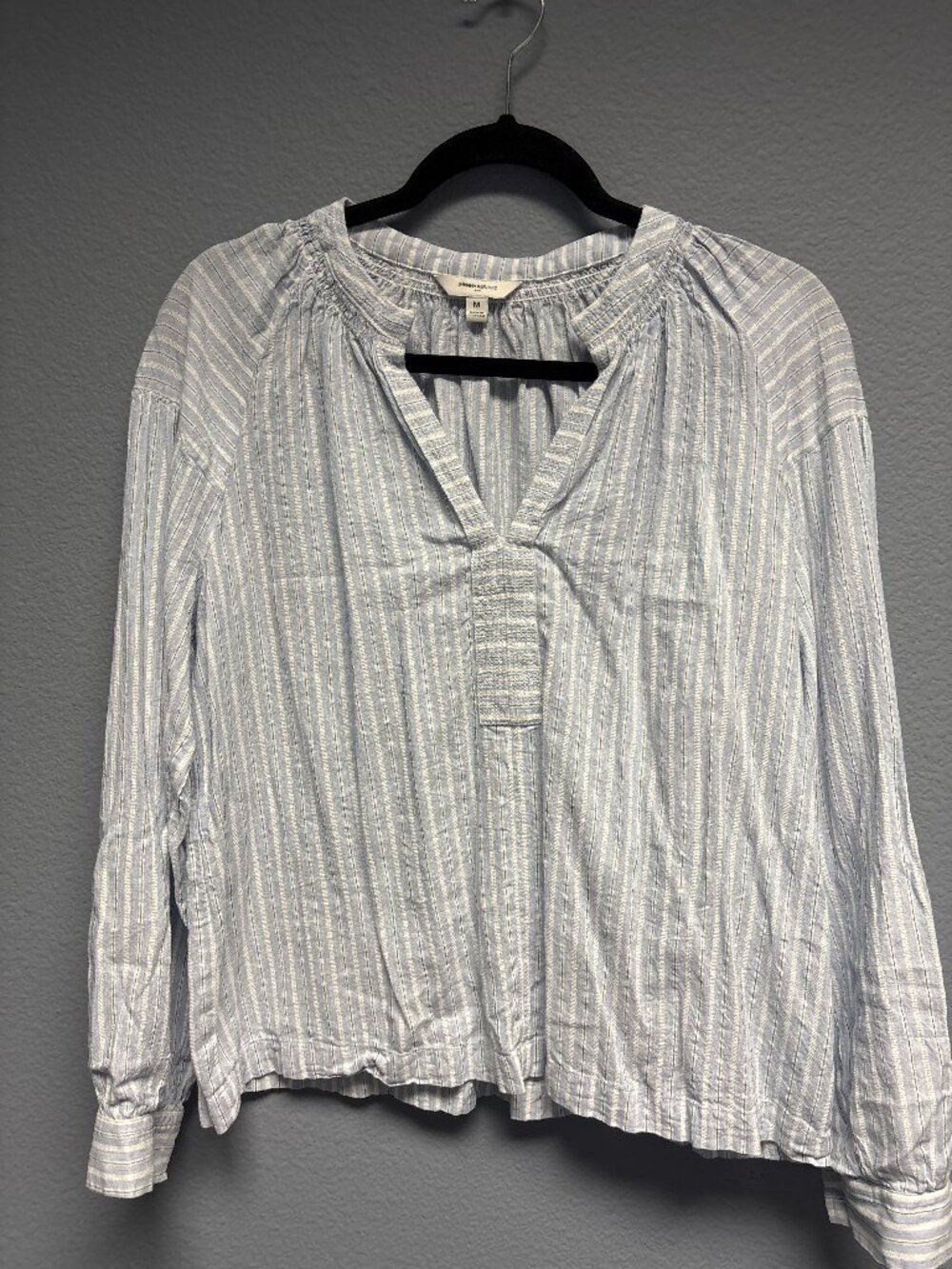 Banana Republic Factory Blue White Striped Split V-Neck Blouse Size M